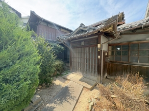 津井　木造２階建て