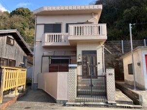 沼島　鉄筋コンクリート２階建て