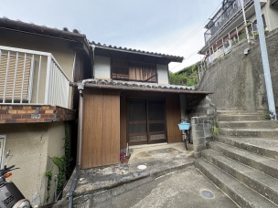 沼島　木造２階建て
