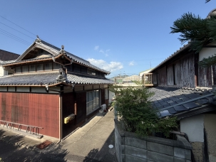 阿万塩屋町　木造２階建て