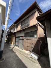 福良乙　木造２階建て