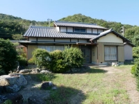 志知口　木造２階建て