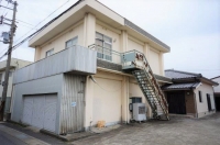 松帆 店舗のついた居住物件です