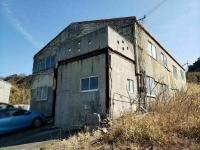 阿那賀志知川 鉄骨造2階建